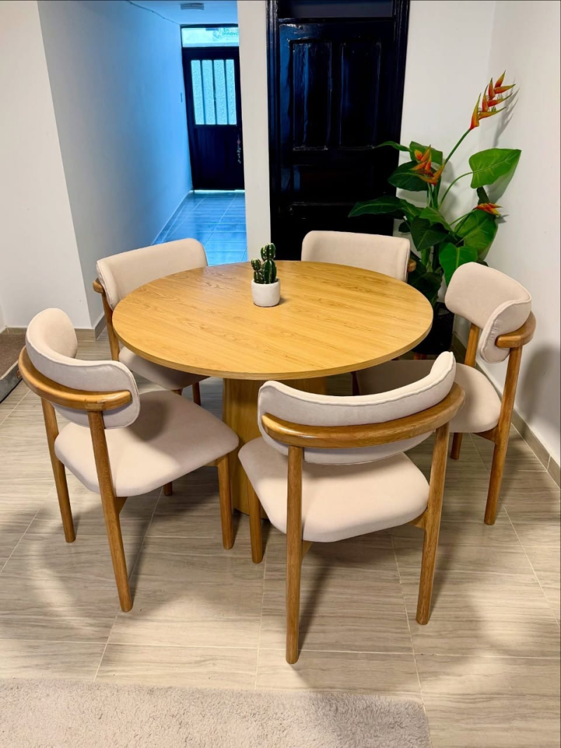 سفره طعام مستديره