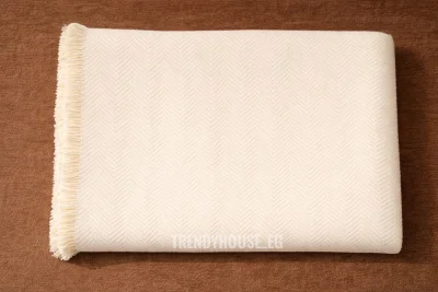 مفرش ركنه اوف وايت